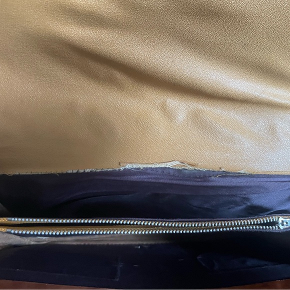 Vintage Leather Embossed Tooled Purse Bag - Picture 10 of 13